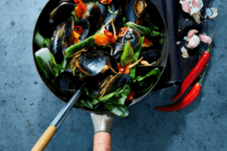 Stir-fry Mussels with Asian Greens
